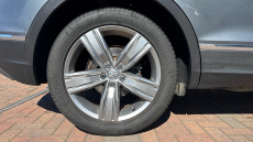 Volkswagen Tiguan 2.0 TDi 150 SEL 5dr DSG Diesel Estate
